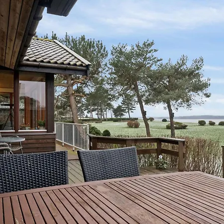Hébergement de vacances Unique Nature With Panoramic Water Views *