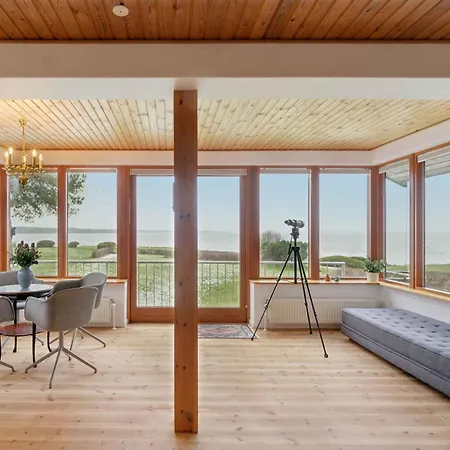 Unique Nature With Panoramic Water Views