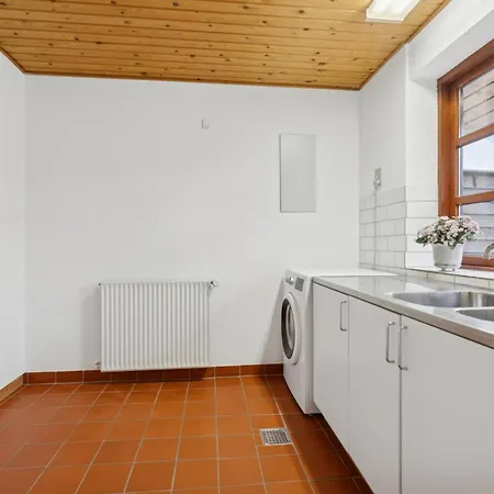 Unik Naturferie Med Panoramaudsigt Over Vandet