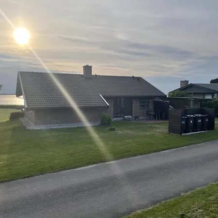 Unique Nature With Panoramic Water Views Ølsted