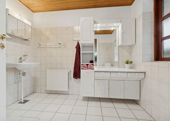 Unique Nature With Panoramic Water Views